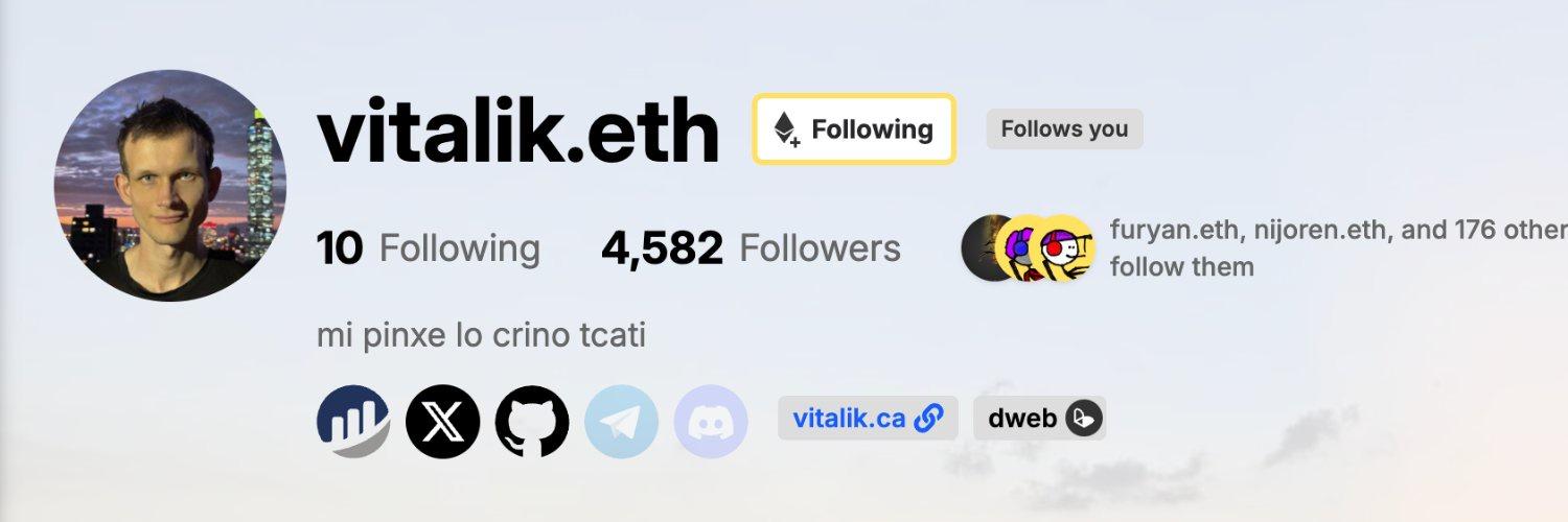 Screenshot 1 of Ethereum Follow Protocol (EFP) showing the application interface